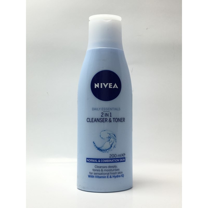 شیر پاک کن قوی نیوآ به همراه تونر حجم 200 میل NIVEA